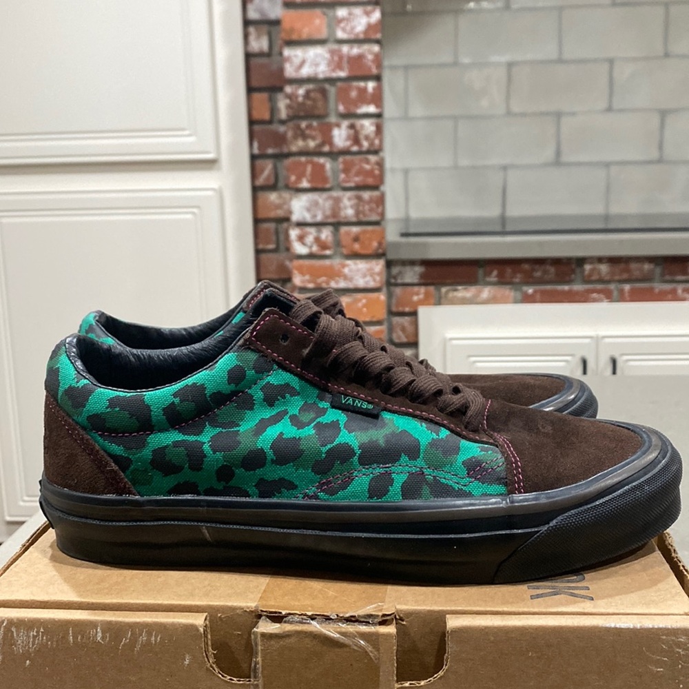 stray rats vans womens 10 excellent